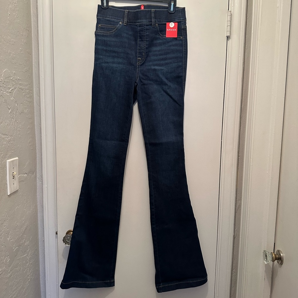 New With Tags Spanx Flare Jean! Size SMALL TALL! Midnight Shade